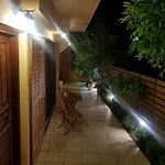 Meni's