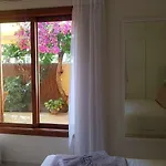 Meni's 아파트