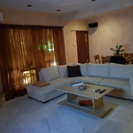 Meni's Apartamento La Canea